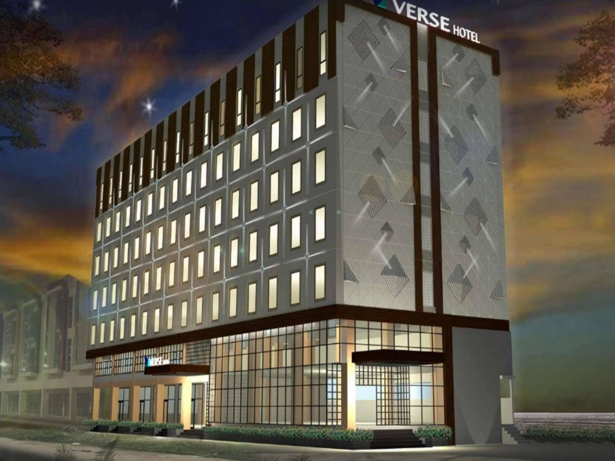 Verse Hotel Cirebon Esterno foto